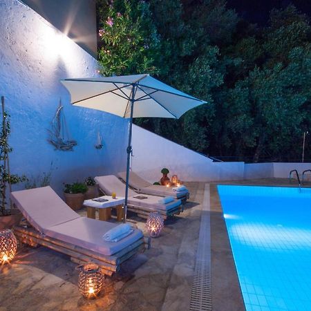 Odyssey Villas Касиопи Екстериор снимка