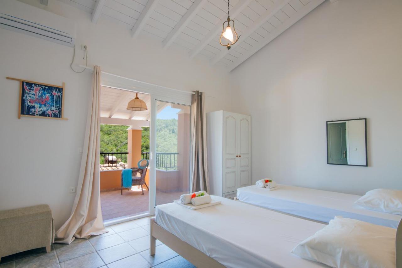 Odyssey Villas Касиопи Екстериор снимка